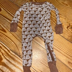 Little Sleepies rust rainbow crescent zippy